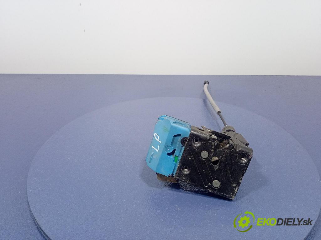 Volvo S60 2004 zámek dveře před Levý: 30663040