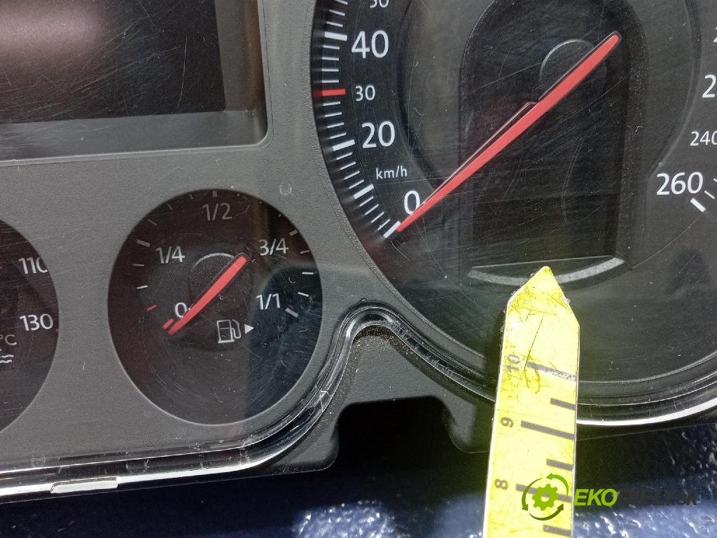 Vw Passat 2005 prístrojovka/ budíky 3C0920870P