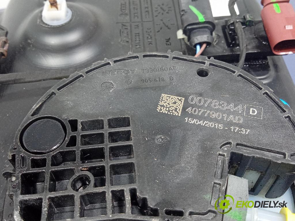 Audi A4 2015 Nádrž: AdBlue: 8K0131877