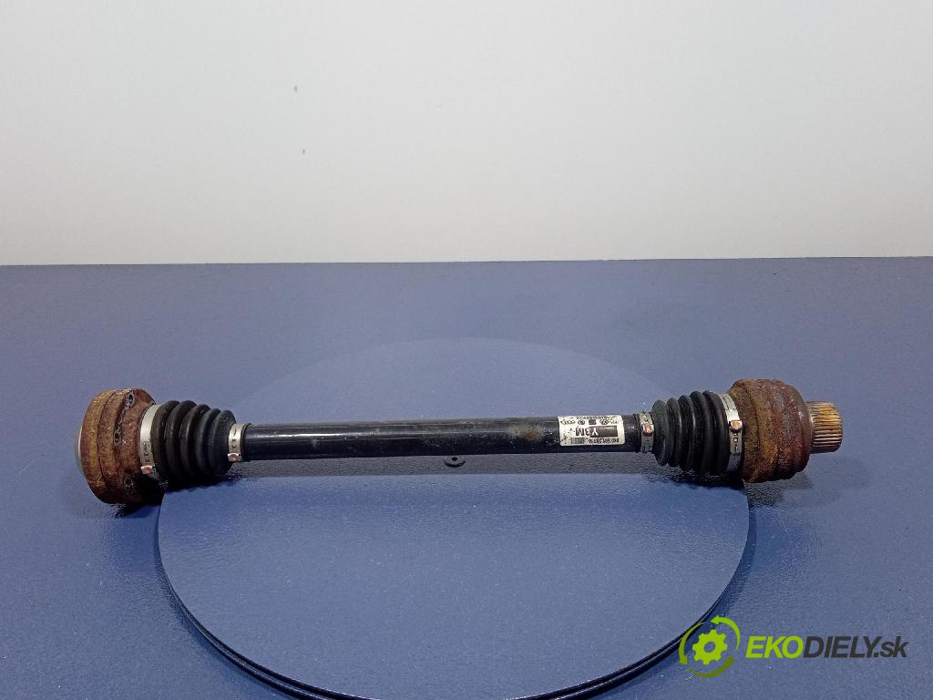 Audi A4 2015 poloos Prava: zad 8K0501203M