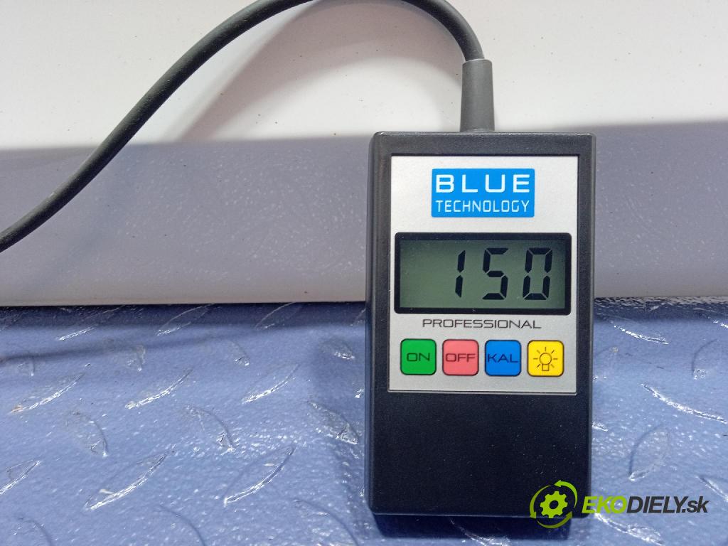 Audi A4 2015 dvere Predné Vľavo: 01