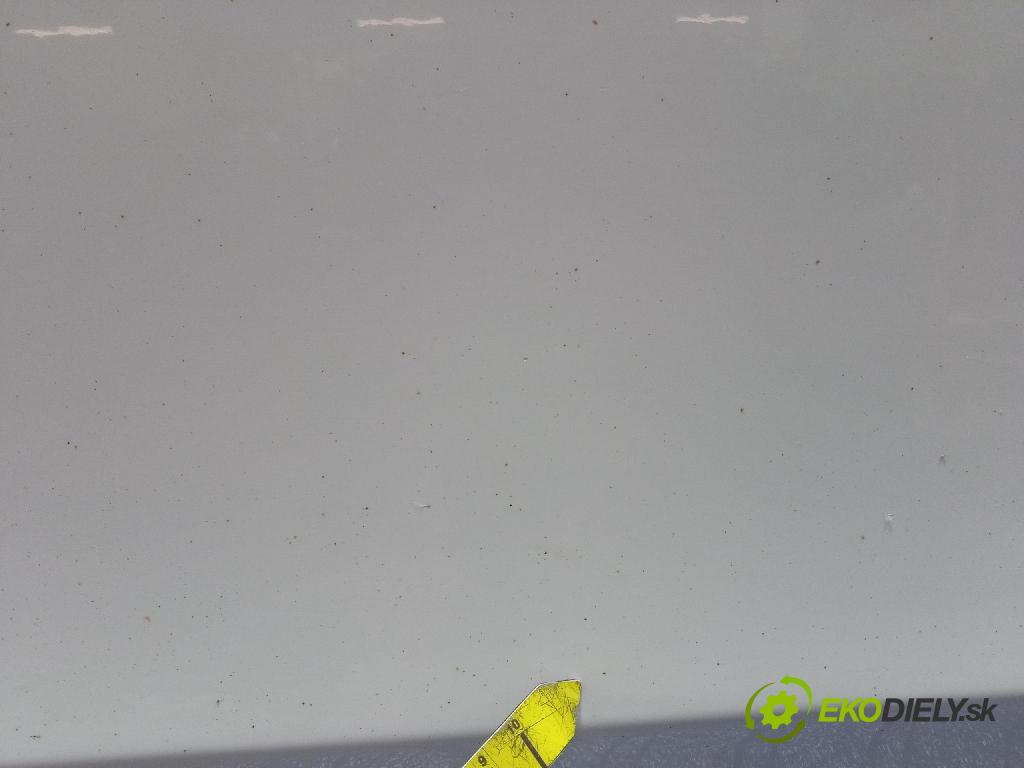 Audi A4 2015 dvere Predné Vľavo: 01