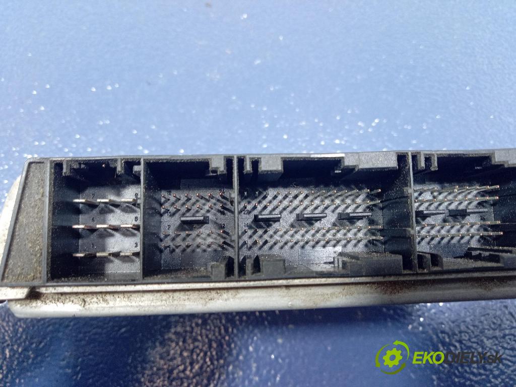 Bmw Seria 3 2004 riadiaca jednotka Motor: 7551615
