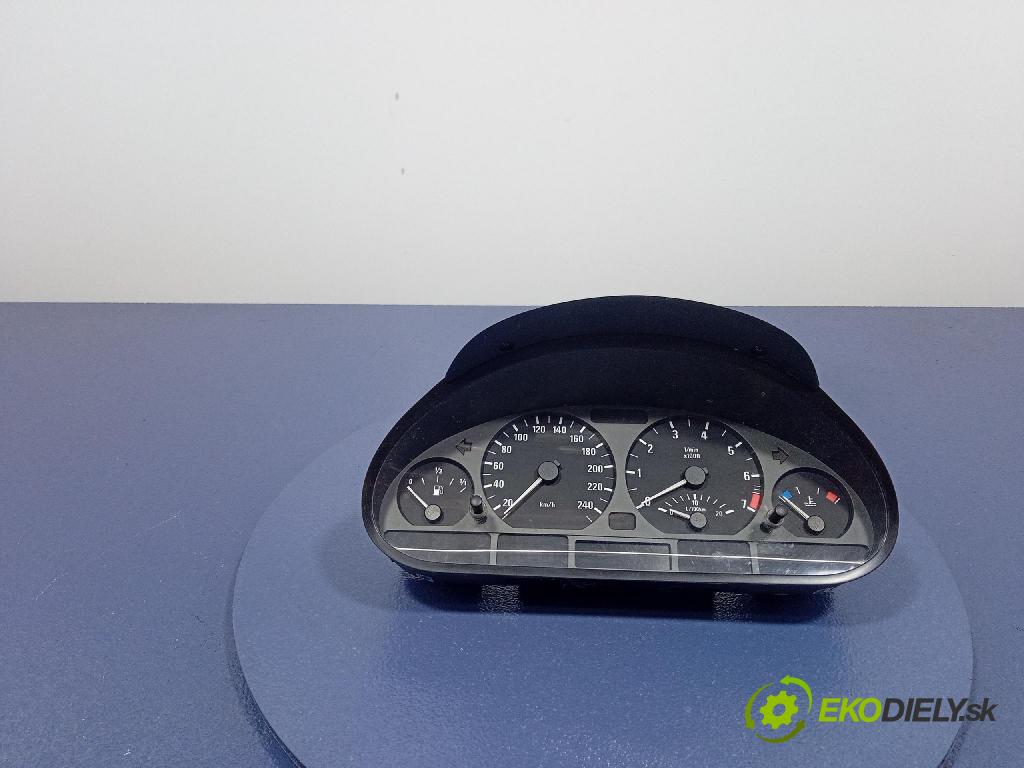 Bmw Seria 3 2004 prístrojovka/ budíky 6940868