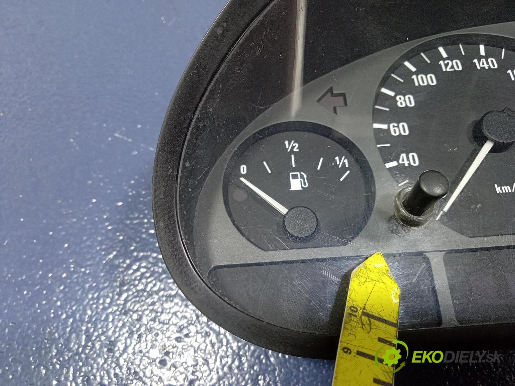 Bmw Seria 3 2004 prístrojovka/ budíky 6940868