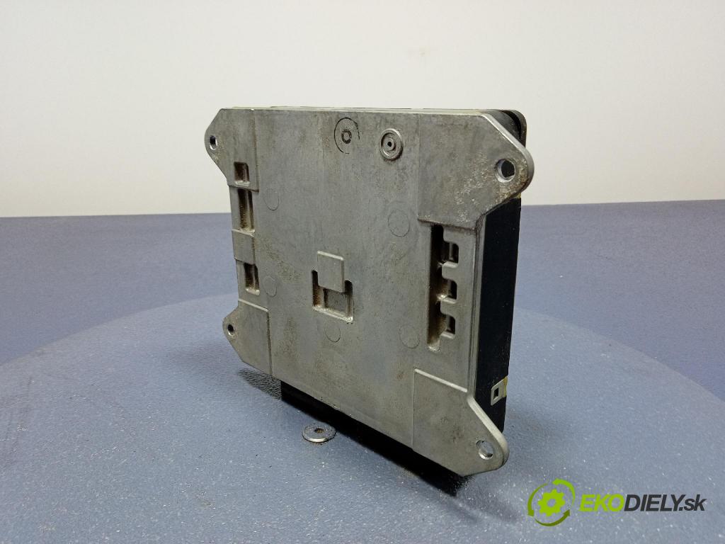 Mazda 5 2005 riadiaca jednotka Motor: LFD718881C