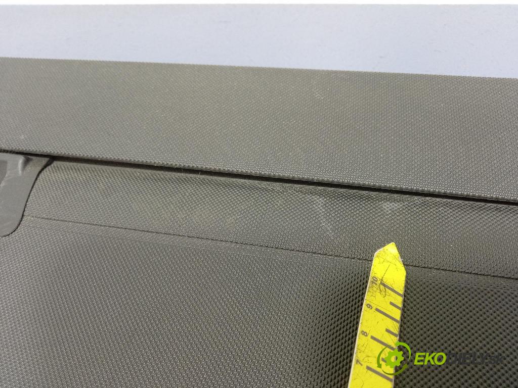 Audi A4 2015 roleta 01