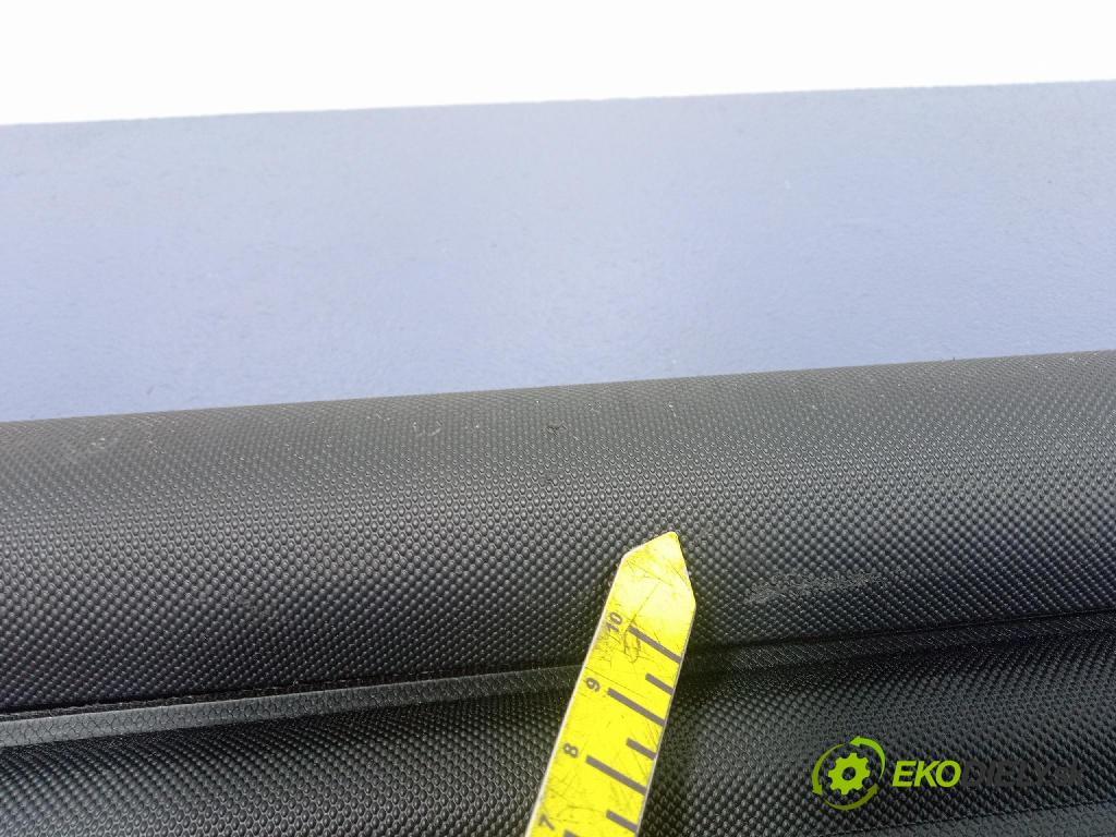 Audi A4 2015 roleta 01