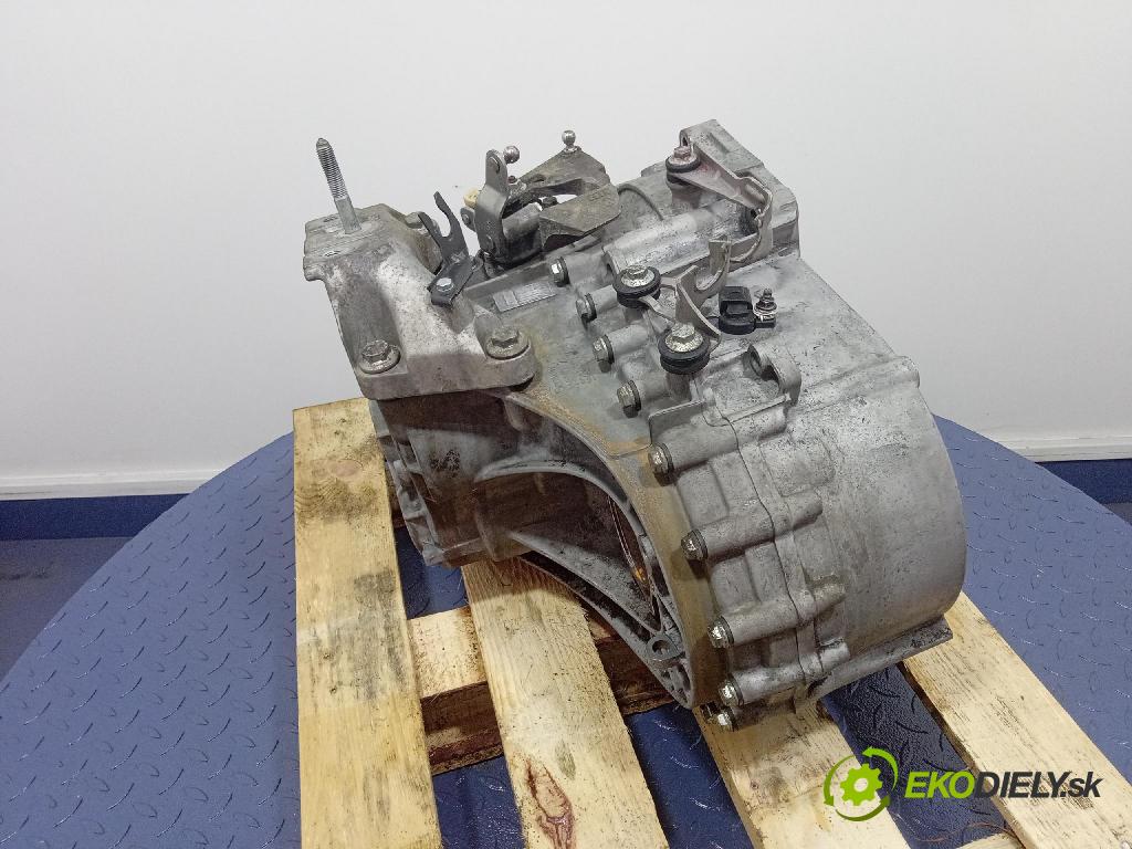 Vw Sharan 2001 prevodovka Manualna ERK