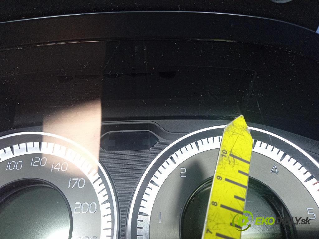 Volvo V60 2013 prístrojovka/ budíky 31343325AA