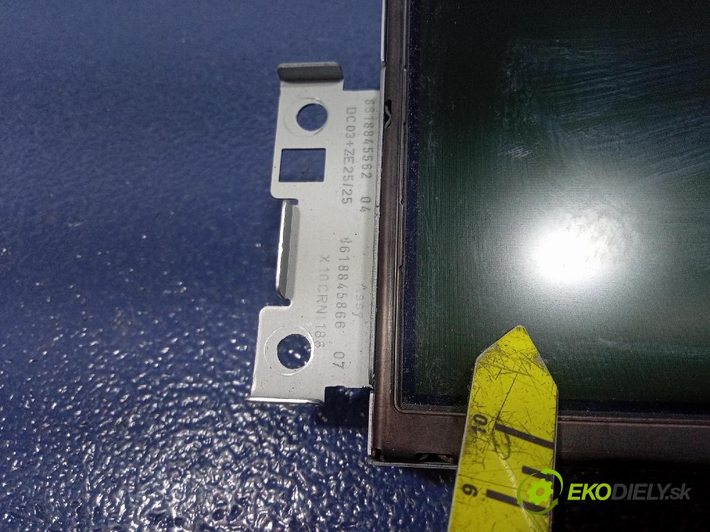 Volvo V60 2013 displej Radio / GPS 31396001