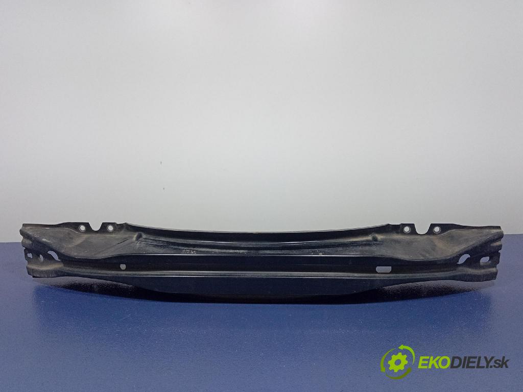 Volvo V60 2013 výztuha narazník Zad: 01