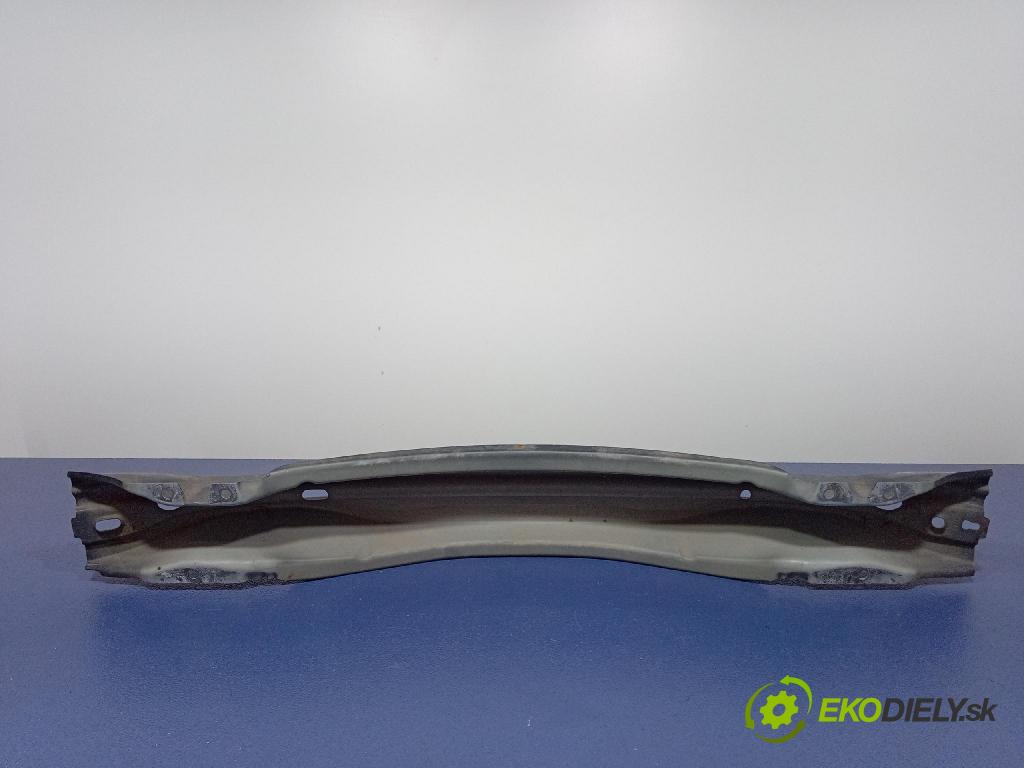 Volvo V60 2013 výztuha narazník Zad: 01