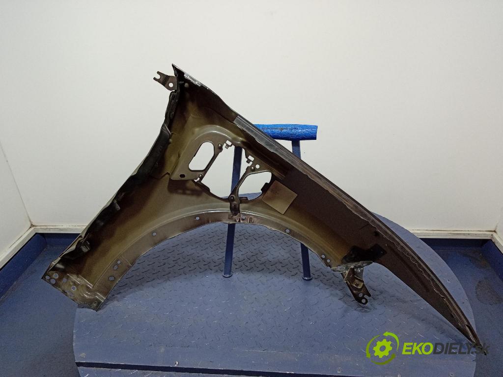 Ford Mustang mach-e 2021 blatnik před Levý: 01