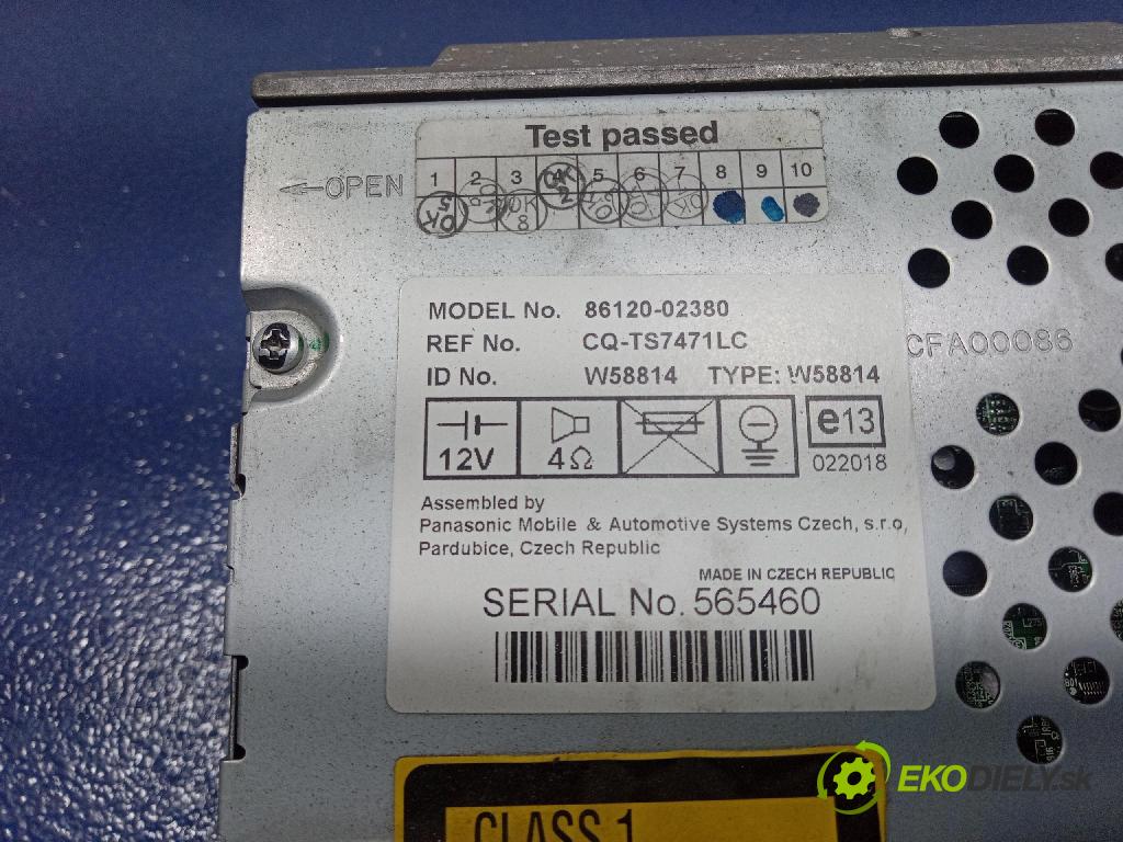 Toyota Corolla 2006 Radio I Navigácia: 86120-02380