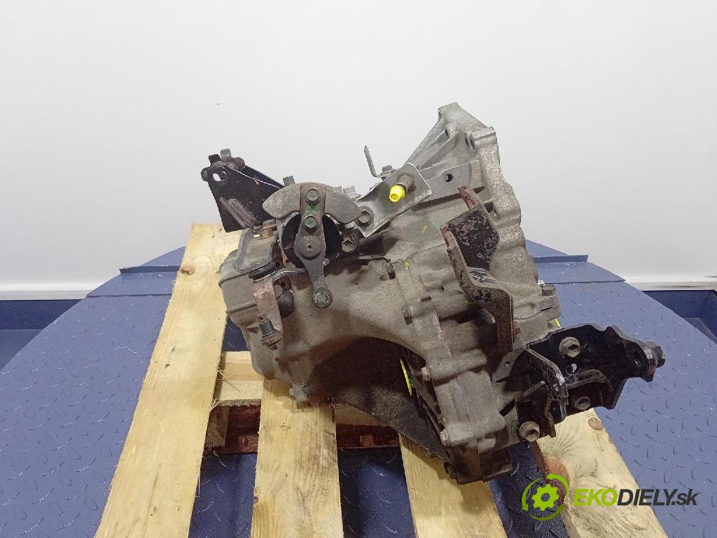 Toyota Corolla 2006 prevodovka Manualna 01