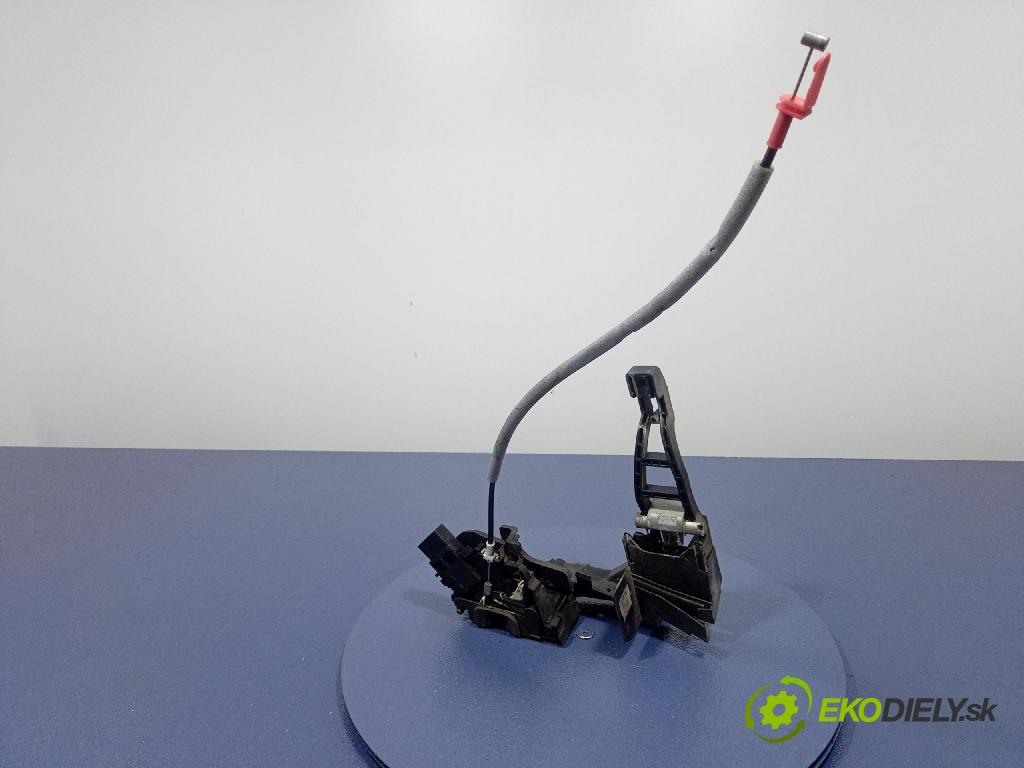 Ford Mondeo 2007 zámek dveře před v pravo: 6M2AR21812AB