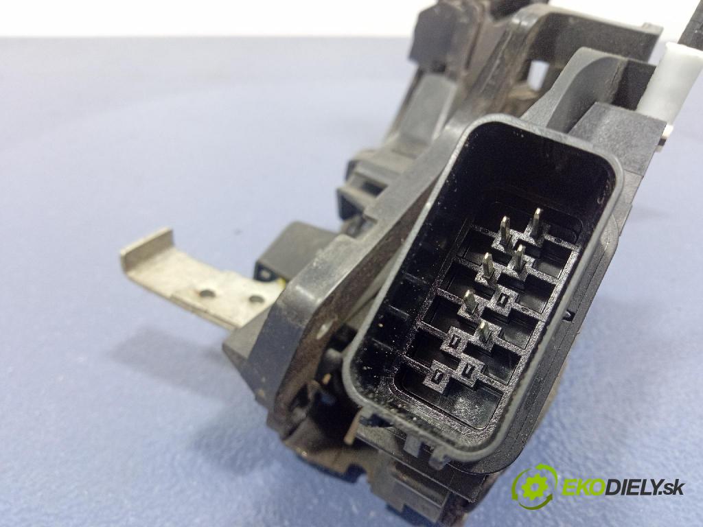 Ford Mondeo 2007 zámek dveře před v pravo: 6M2AR21812AB