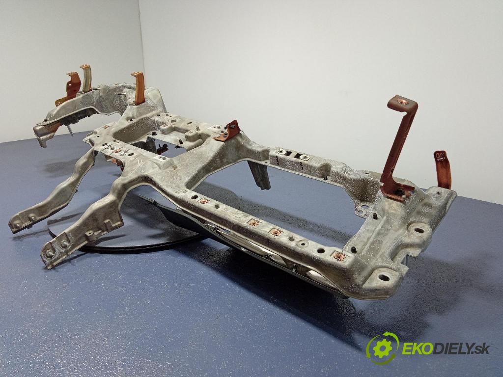 Ford Mustang mach-e 2021 kokpit,pristrojová doska 01