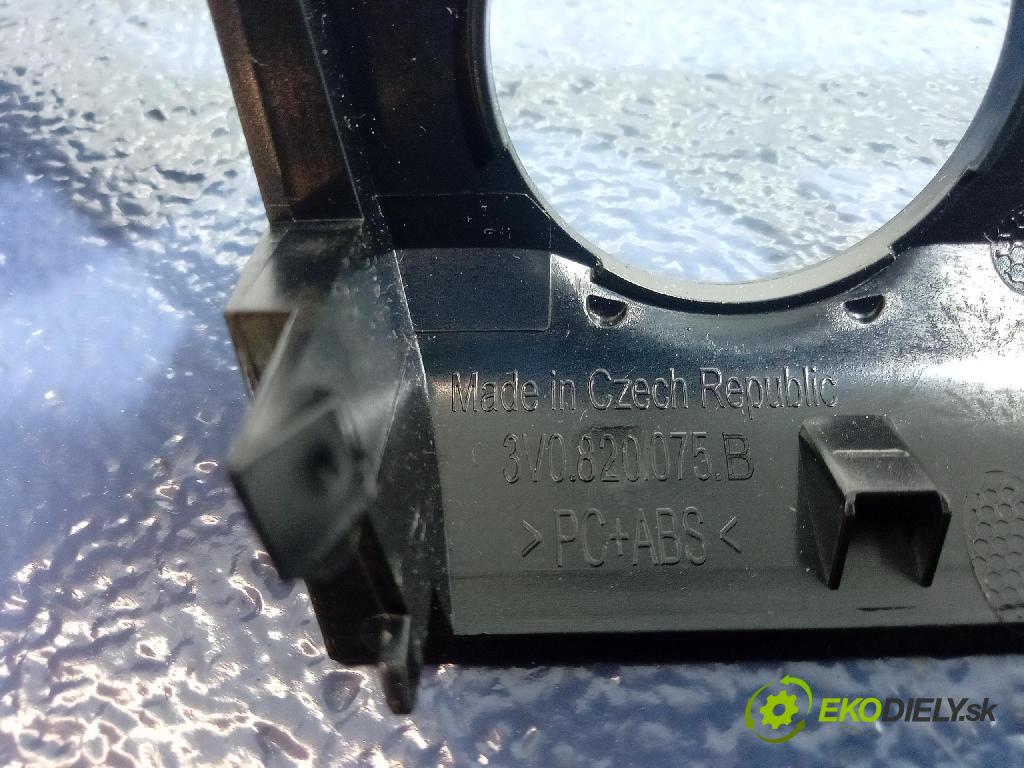 Skoda Superb 2019 kryt Plast: Interiéry: 3V0820085B