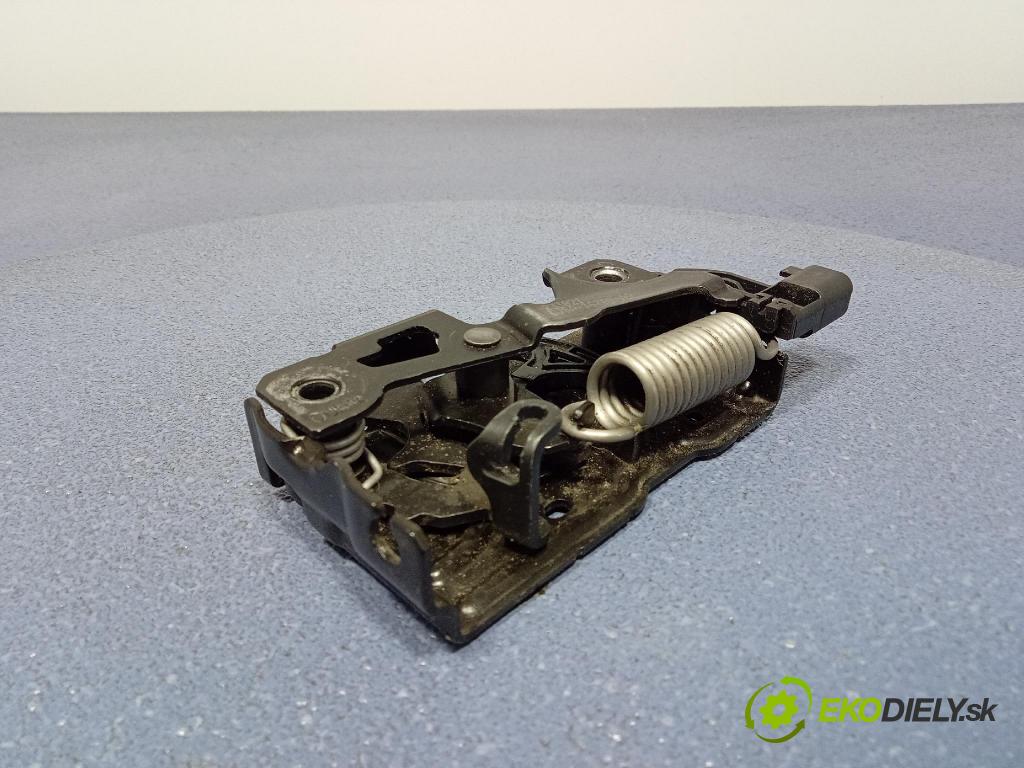 Ford Mustang mach-e 2021 zámek masky: LJ8A16700AD