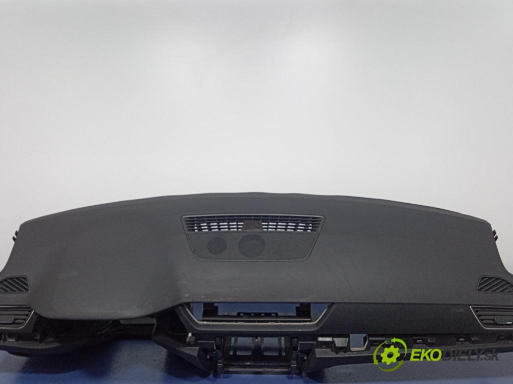 Skoda Superb 2019 kokpit,pristrojová doska 3V1857007AN