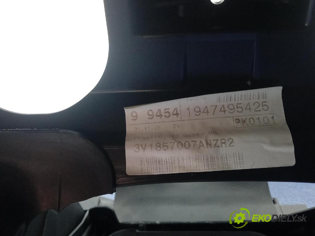 Skoda Superb 2019 kokpit,pristrojová doska 3V1857007AN