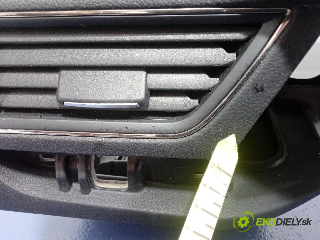 Skoda Superb 2019 kokpit,pristrojová doska 3V1857007AN