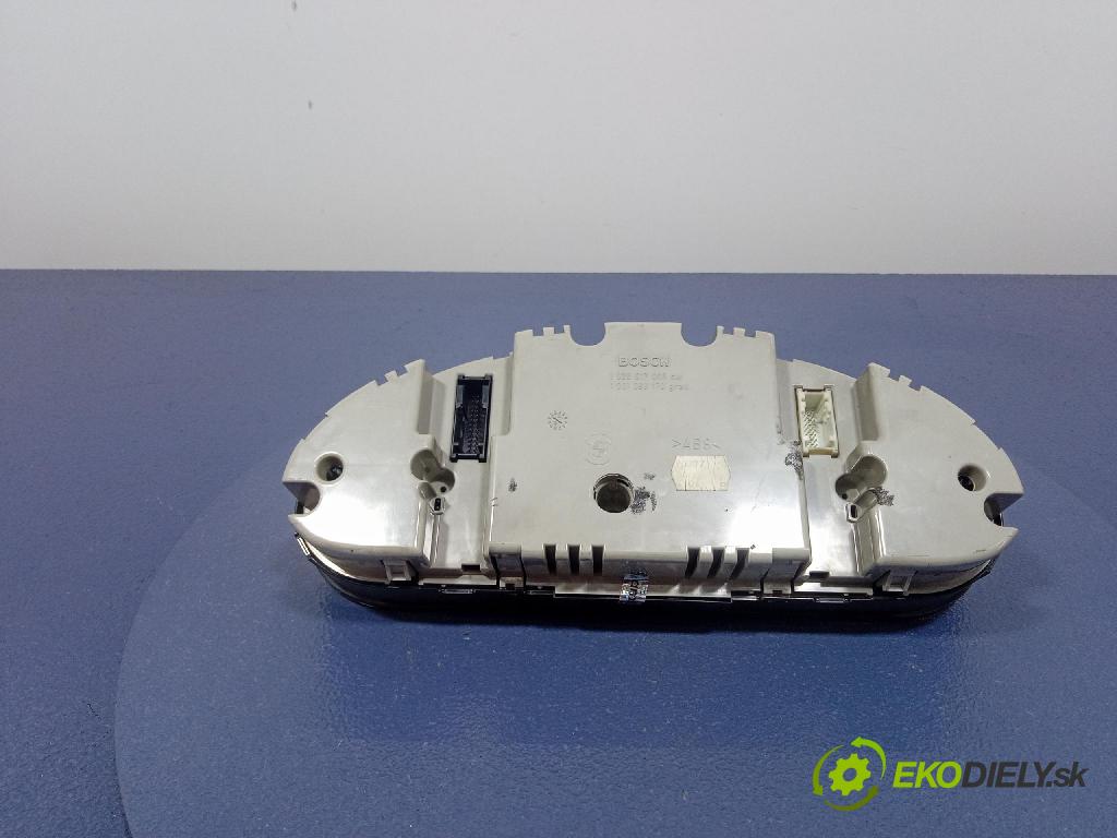Bmw Seria 3 2003 prístrojovka/ budíky 4117708