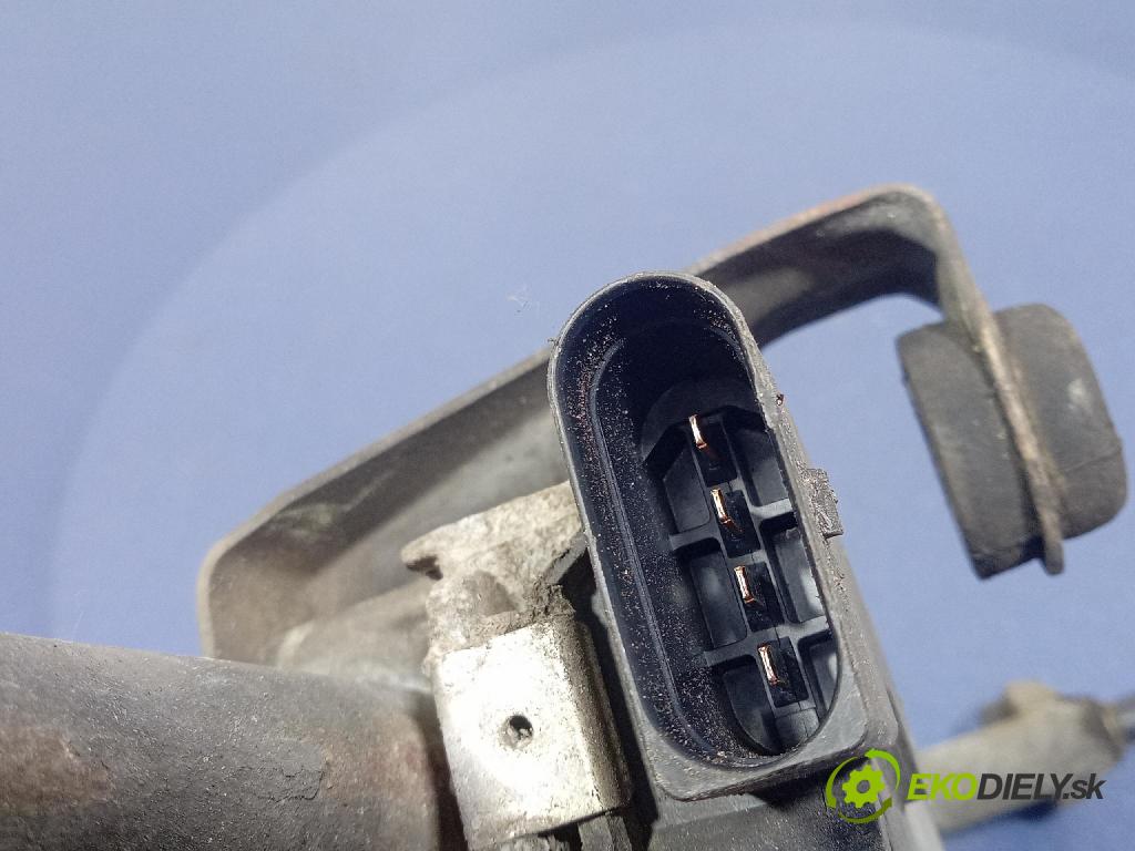 Vw Caddy 2005 mechanismus motorek Stěrače: před 2K1955119B