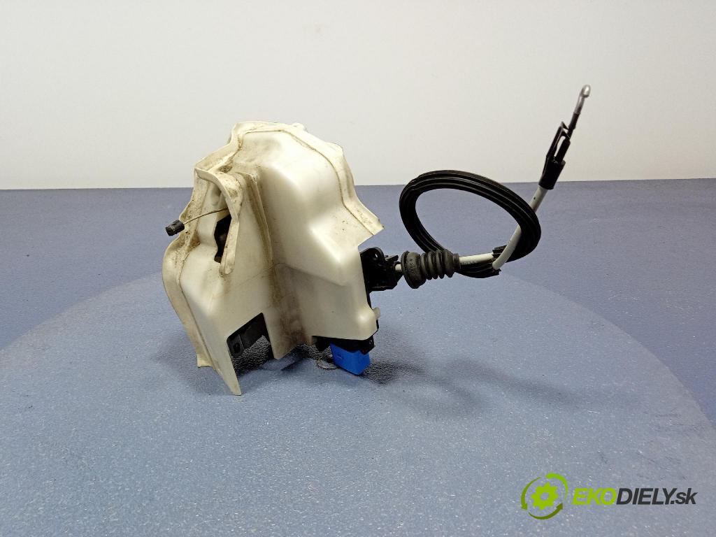 Vw Phaeton 2012 zámek dveře před v pravo: 01