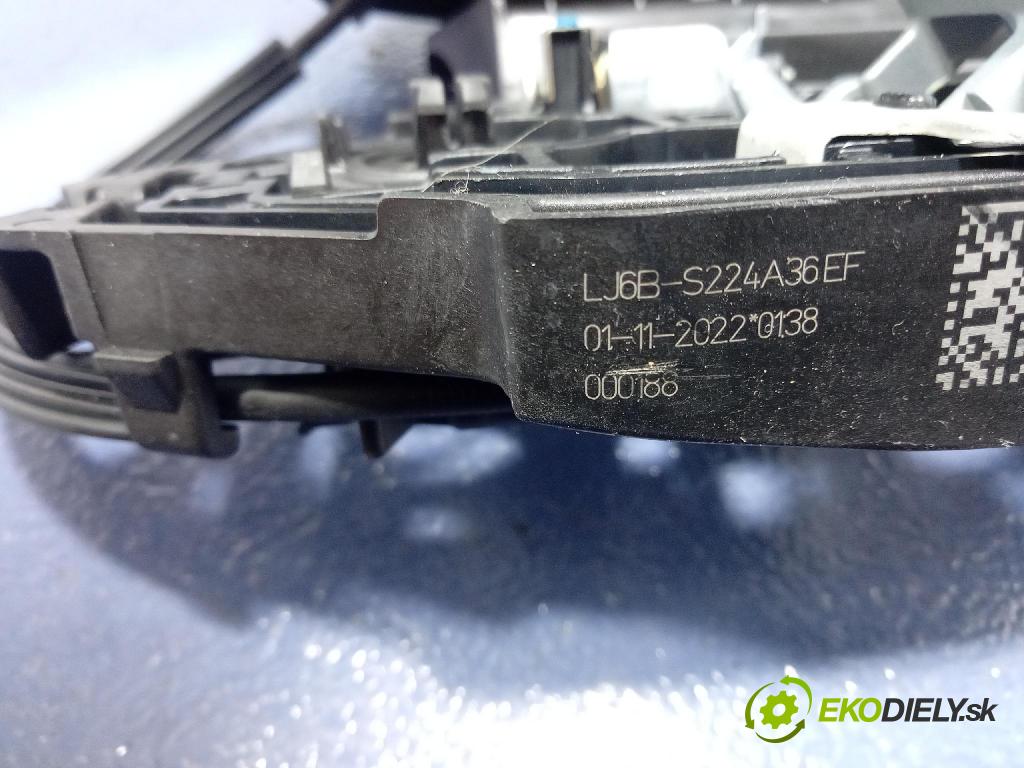 Ford Kuga 2022 zámek dveře Zad: Levý: LV4BS221A08BG