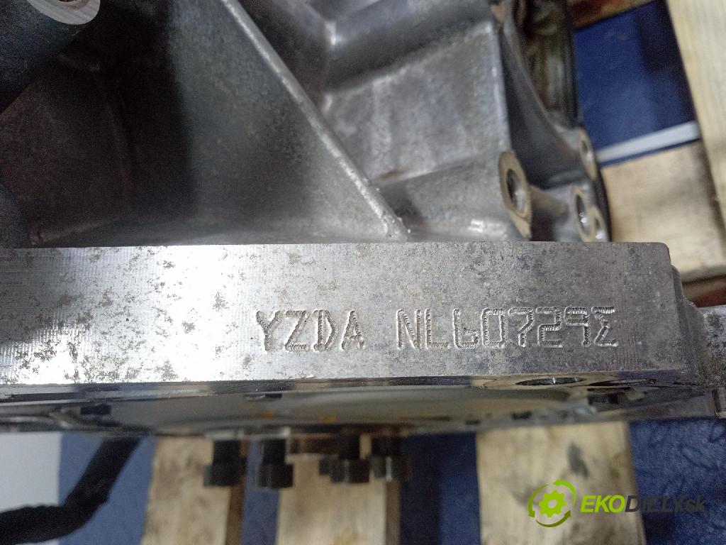 Ford Kuga 2022 motor Benzín: YZDA