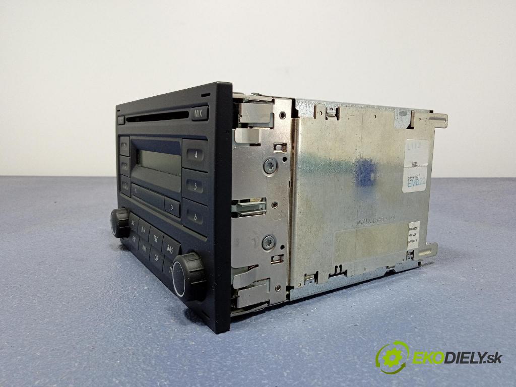 Volkswagen Fox 2006 Radio I Navigácia: 01