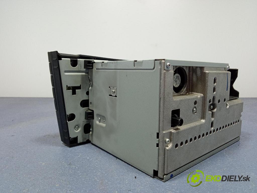 Mercedes-benz E 200 2006 Radio I Navigácia: A2118702889