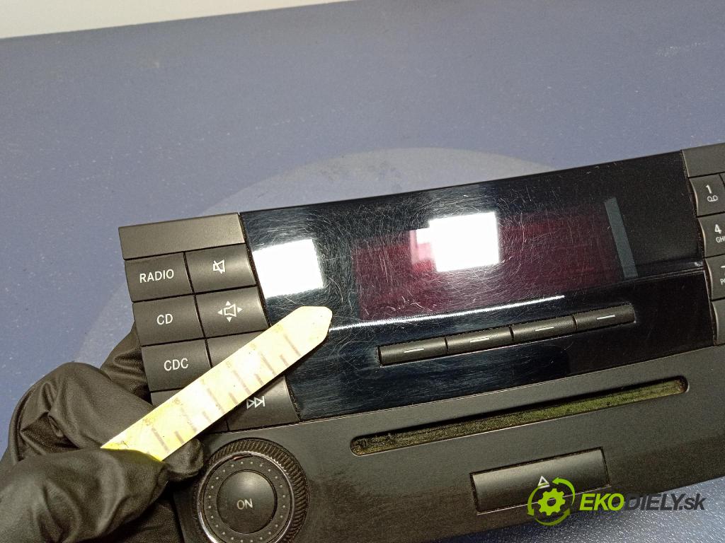 Mercedes-benz E 200 2006 Radio I Navigácia: A2118702889