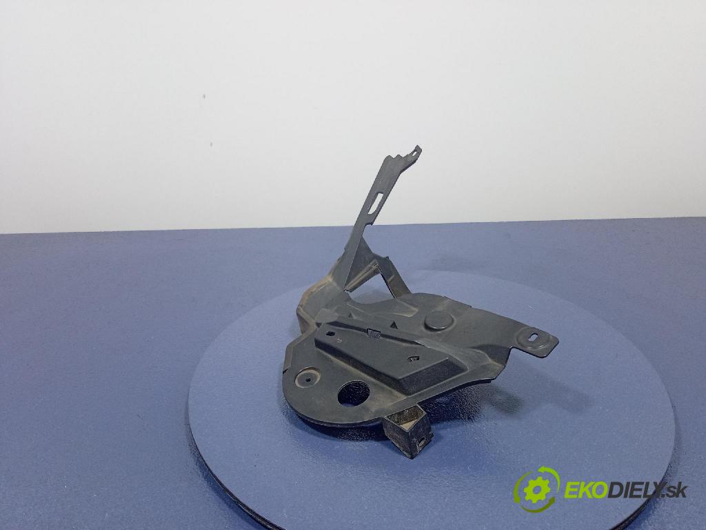 Ford Kuga 2022 kryt Plast: podvozek: LV4BS02476