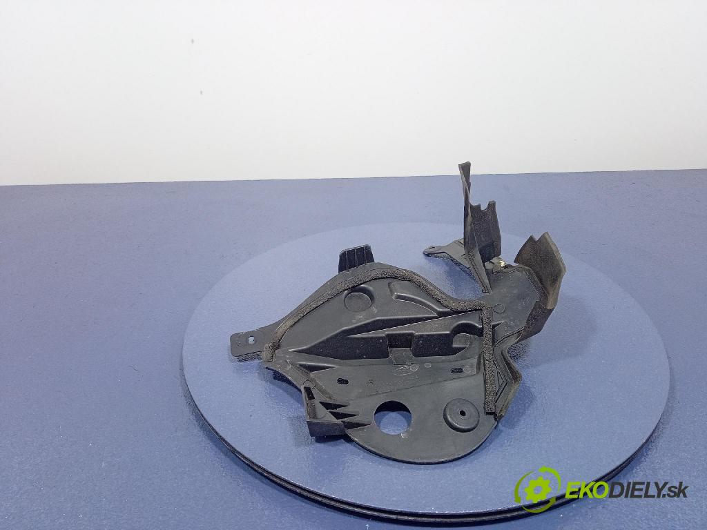 Ford Kuga 2022 kryt Plast: podvozek: LV4BS02476