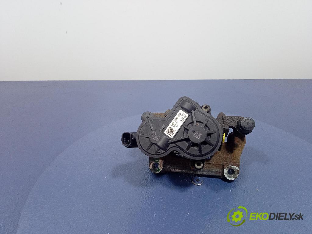 Ford Kuga 2022 brzdič brzdový zad v pravo: LX612D250
