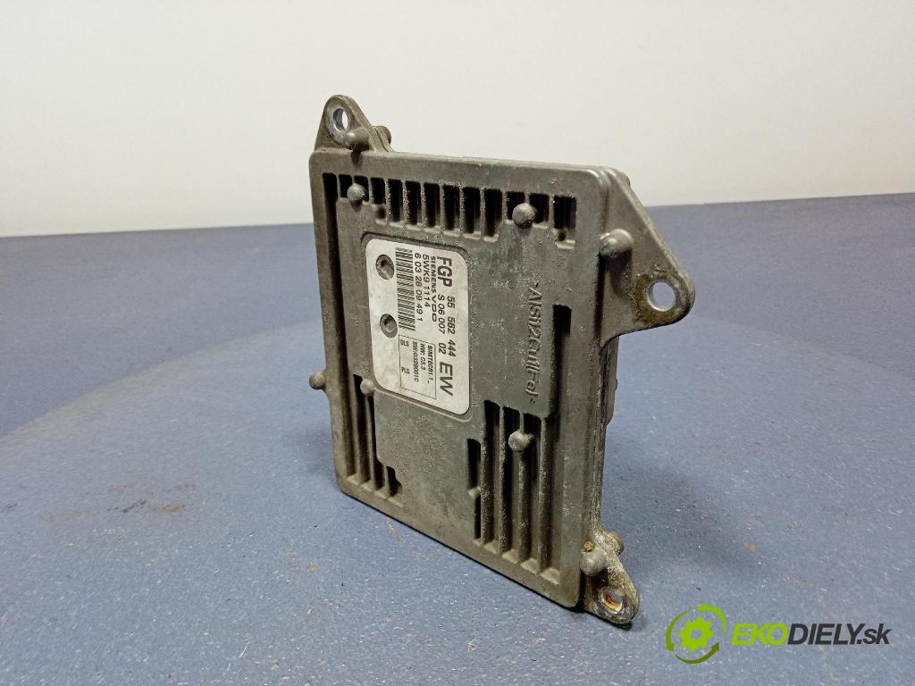 Opel Zafira 2006 riadiaca jednotka Motor: 55562444