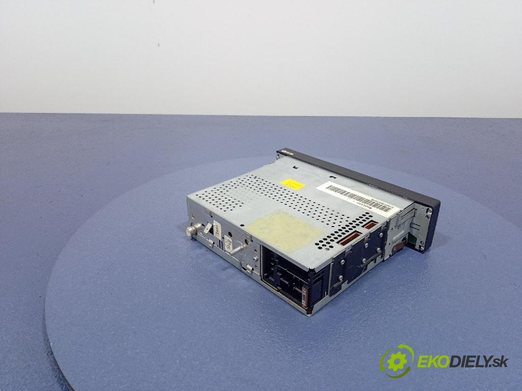Audi A4 1999 Radio I Navigácia: 4B0035152B