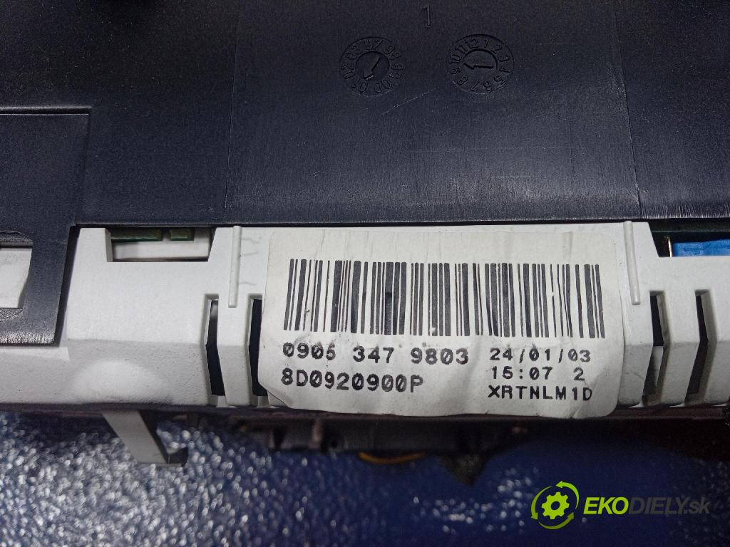 Audi A4 1999 prístrojovka/ budíky 8D0920900P