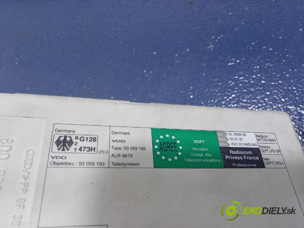 Audi A4 1999 pompa Centrálny: Zámok: 8D0862257B