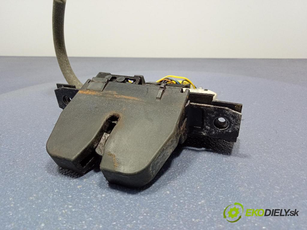 Opel Vectra 2003 zámek Klapky: kufr 09180104