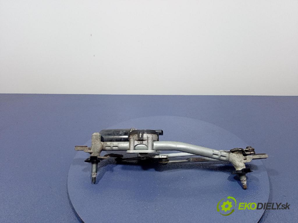 Kia Ceed 2013 mechanismus motorek Stěrače: před 01