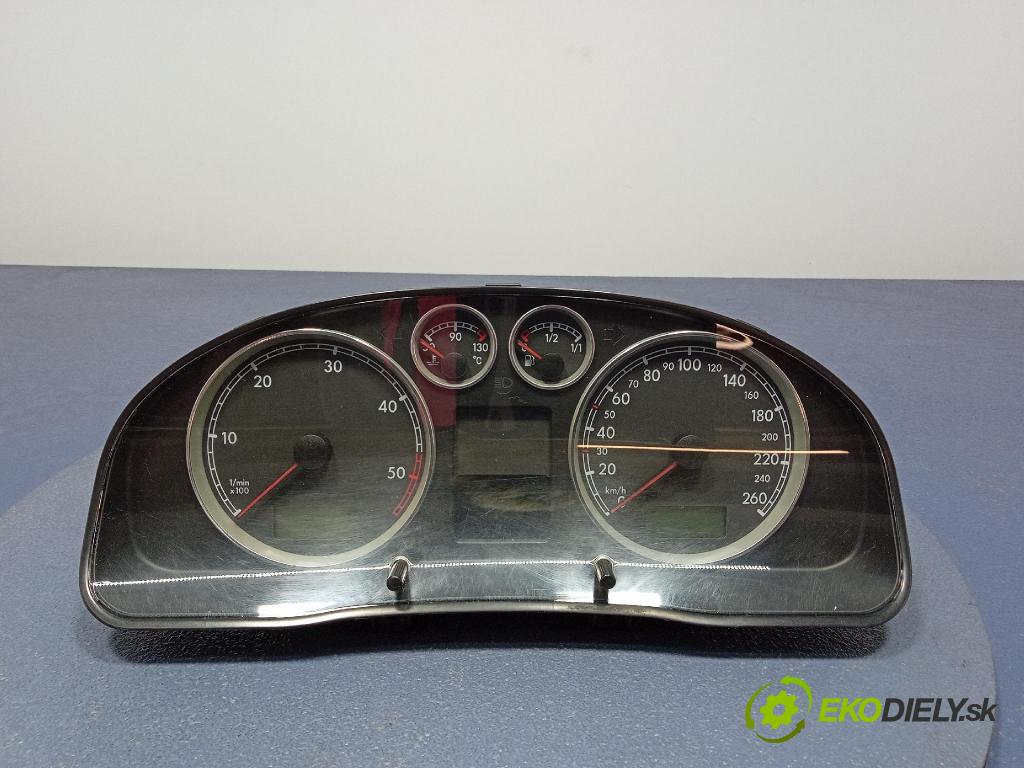 Volkswagen Passat 2001 Přístrojová deska 3B0920926A
