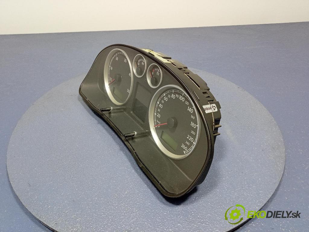 Volkswagen Passat 2001 Přístrojová deska 3B0920926A
