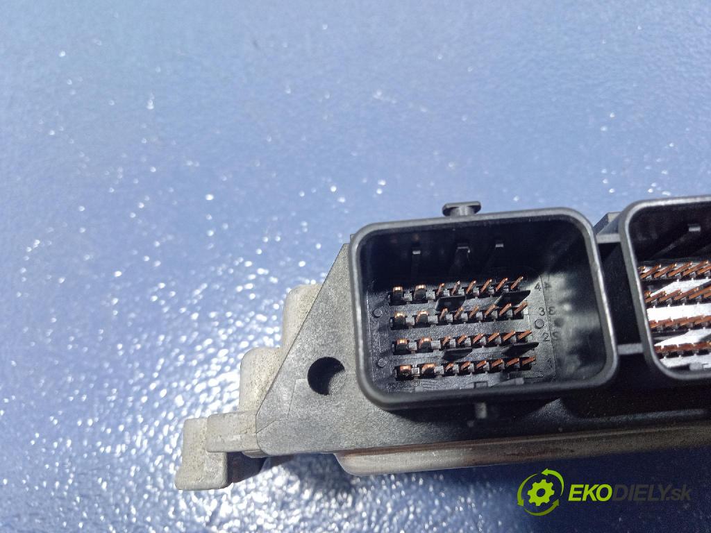 Citroen C4 2006 riadiaca jednotka Motor: 9662307380