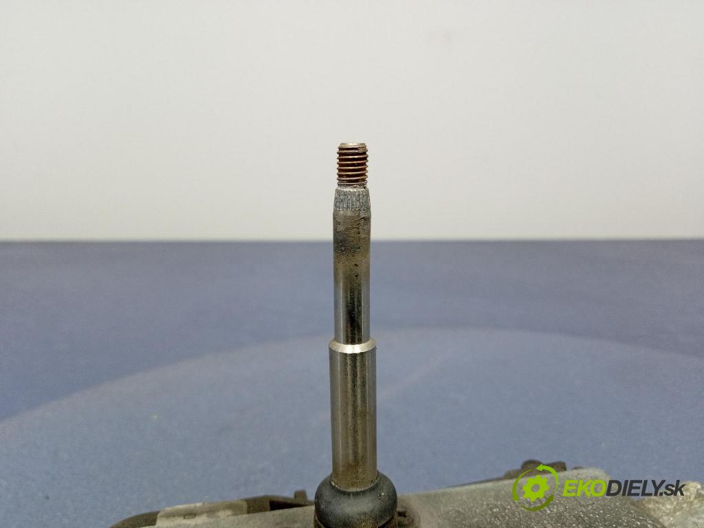 Volvo S60 2001 mechanismus motorek Stěrače: před 8620959