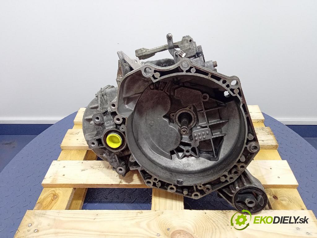 Opel Astra 2005 prevodovka Manualna M32